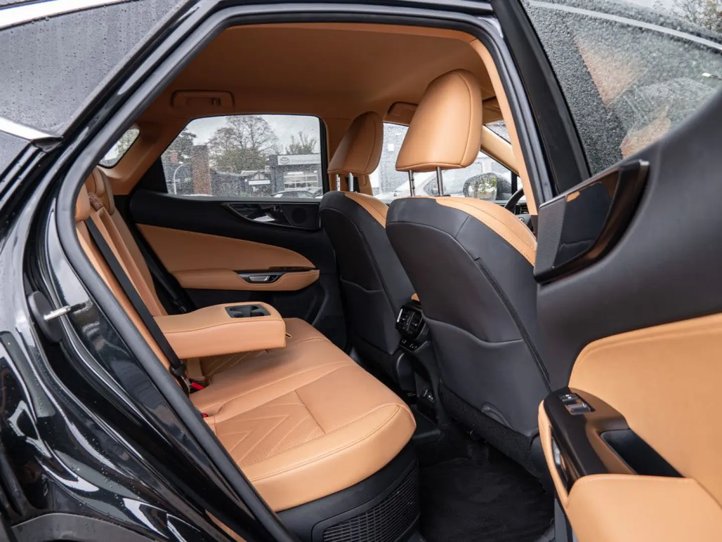 NX 450h   Executive Ventilation  MEMORY  360