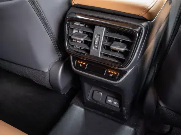 NX 450h   Executive Ventilation  MEMORY  360