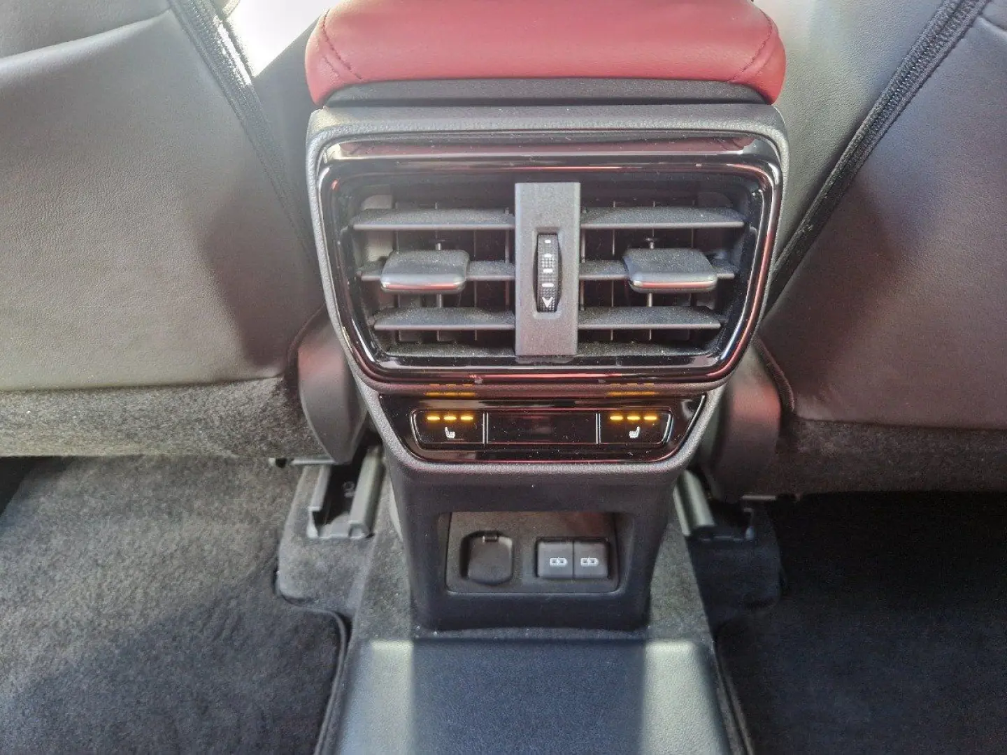 NX 450h  Ventilation 360