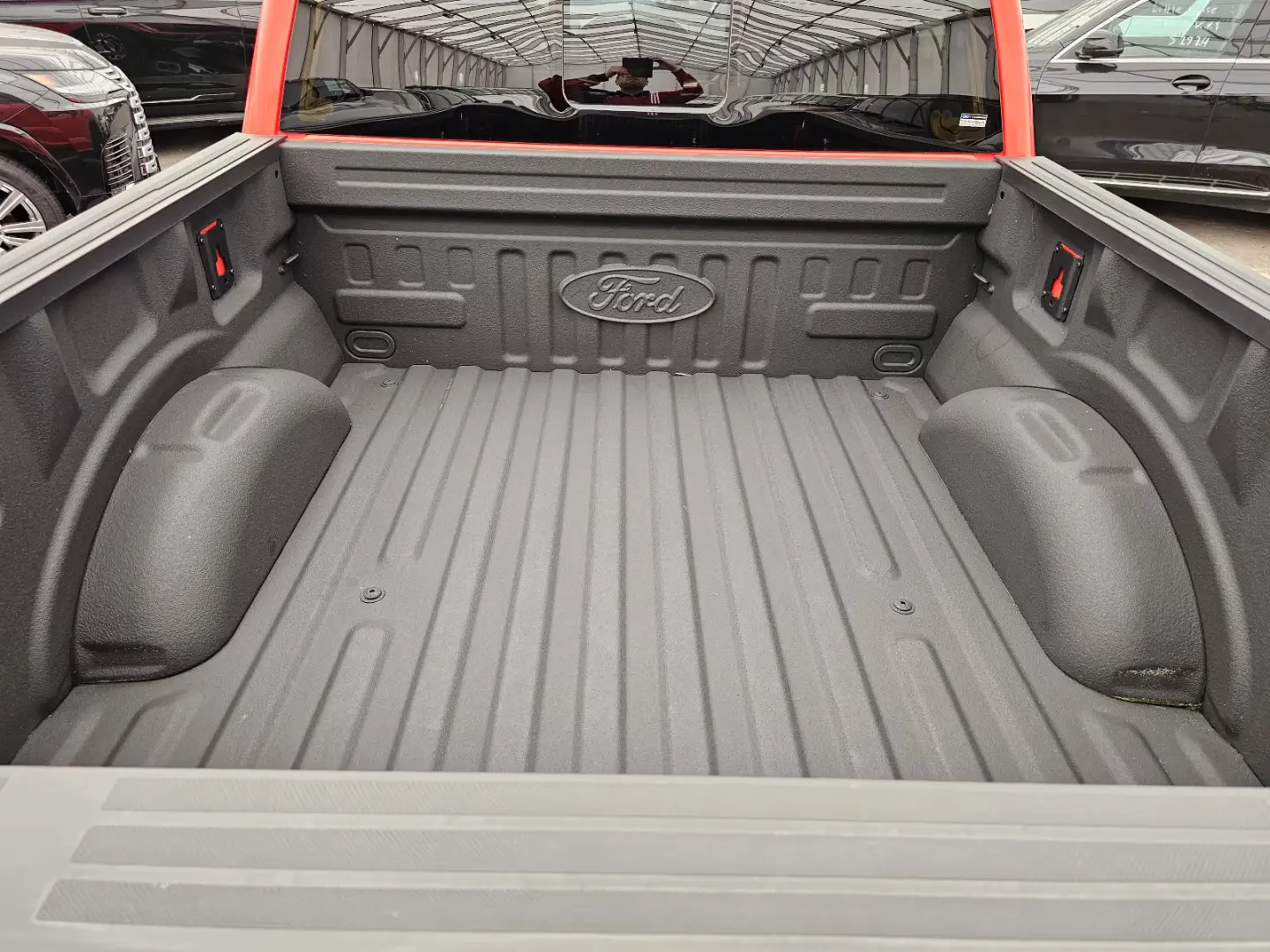 Ford F 150 Raptor T1