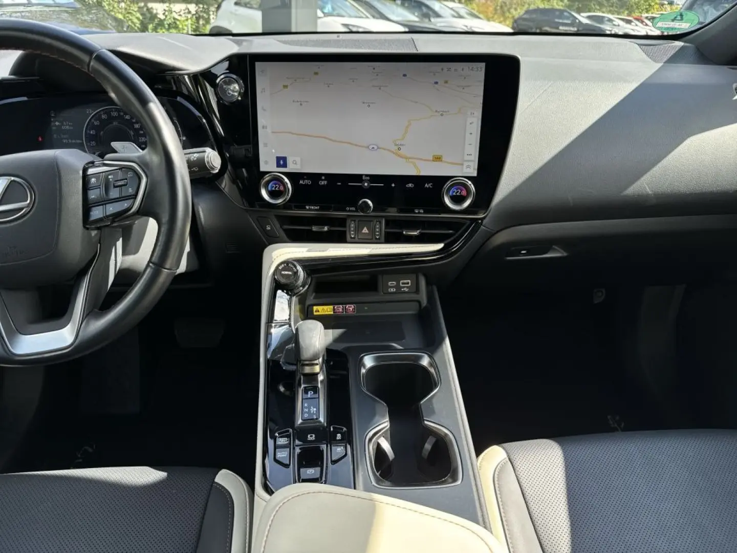 NX 450h  E-FOUR Executive Ventilation 360