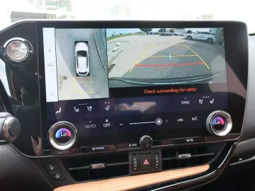 NX 450h  E-FOUR Executive Ventilation 360