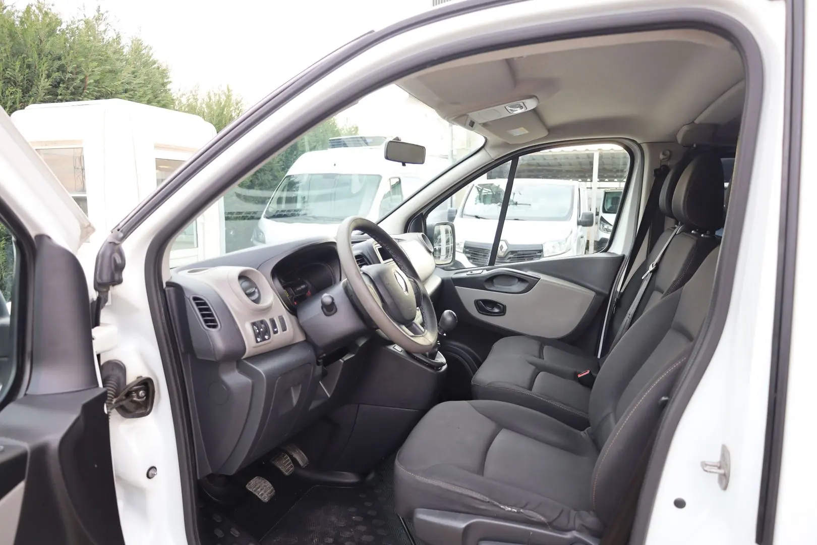 Renault Trafic L2H1-8 1 ( motor reconditionat )