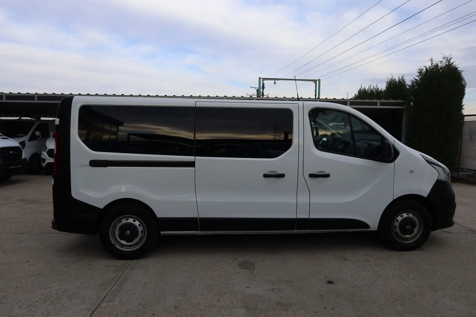 Renault Trafic L2H1-8 1 ( motor reconditionat )