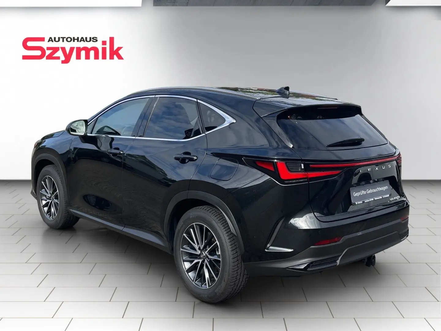 NX 450h  E-FOUR Executive Line