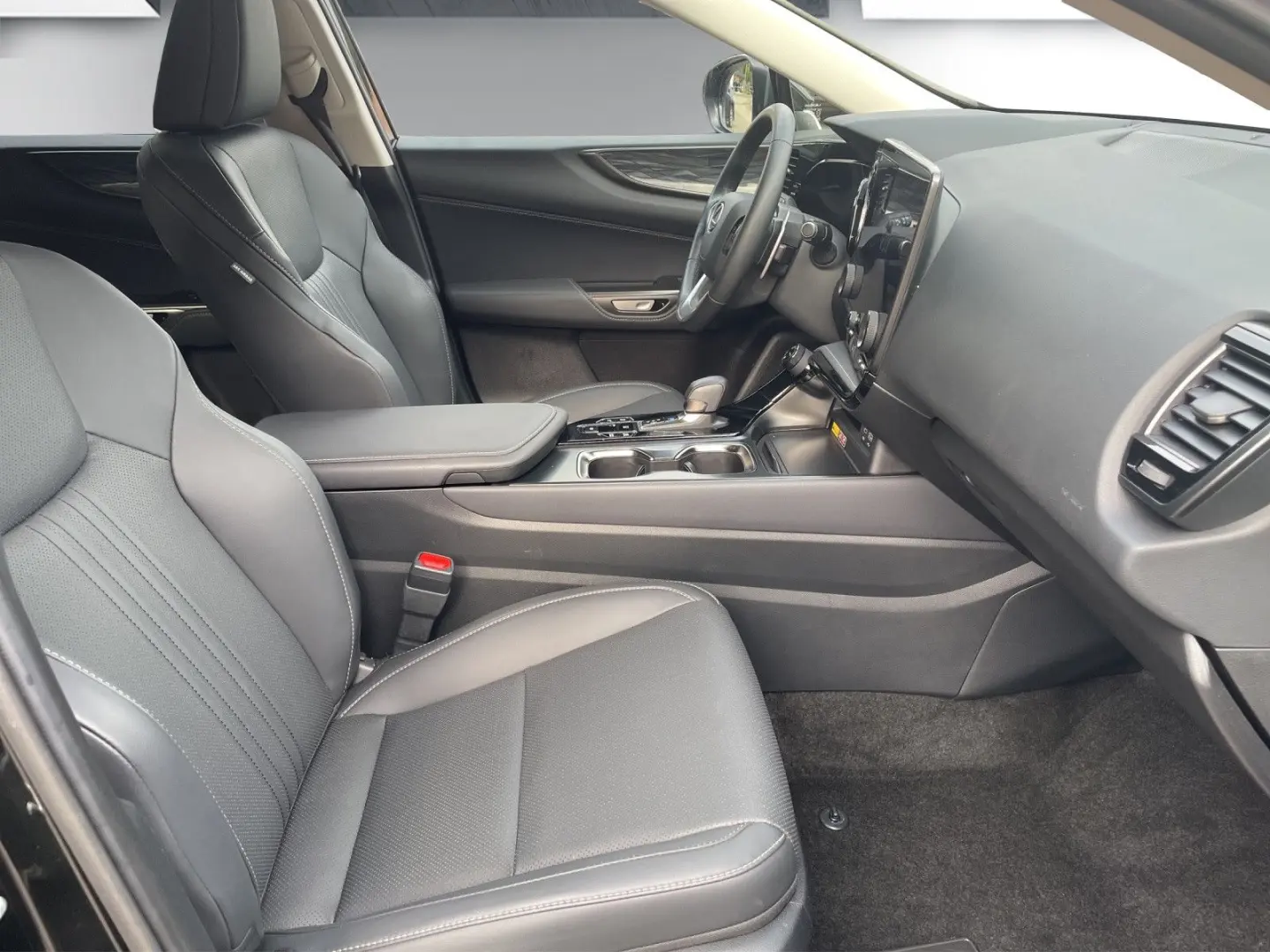 NX 450h  E-FOUR Executive Line