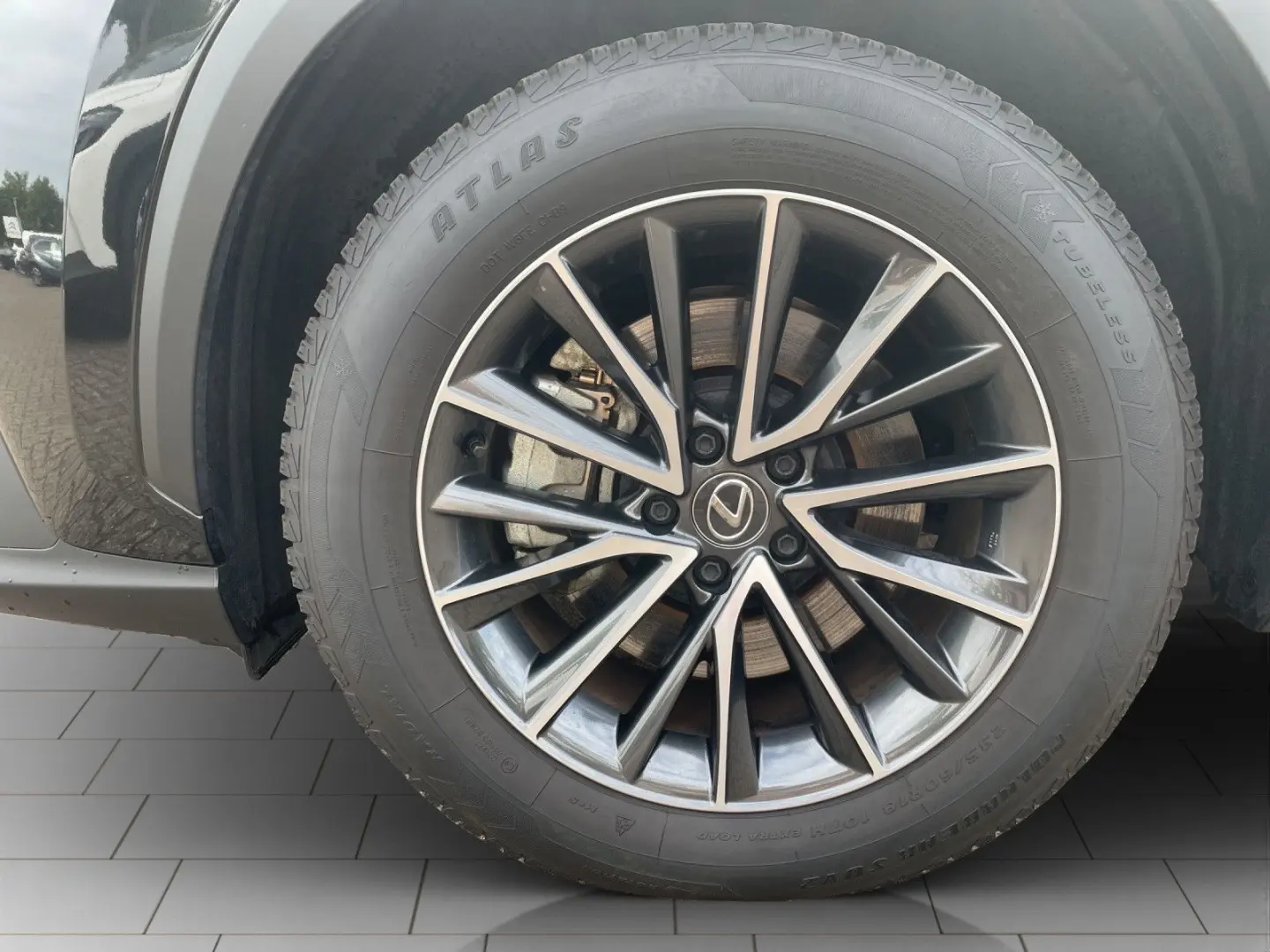 NX 450h  E-FOUR Executive Line