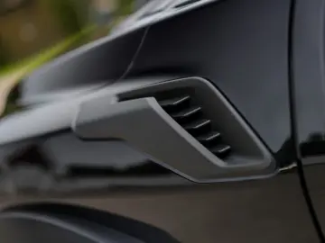 Ford F 150 Raptor R 5.2 Supercharged V8