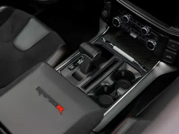 Ford F 150 Raptor R 5.2 Supercharged V8