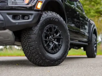 Ford F 150 Raptor R 5.2 Supercharged V8