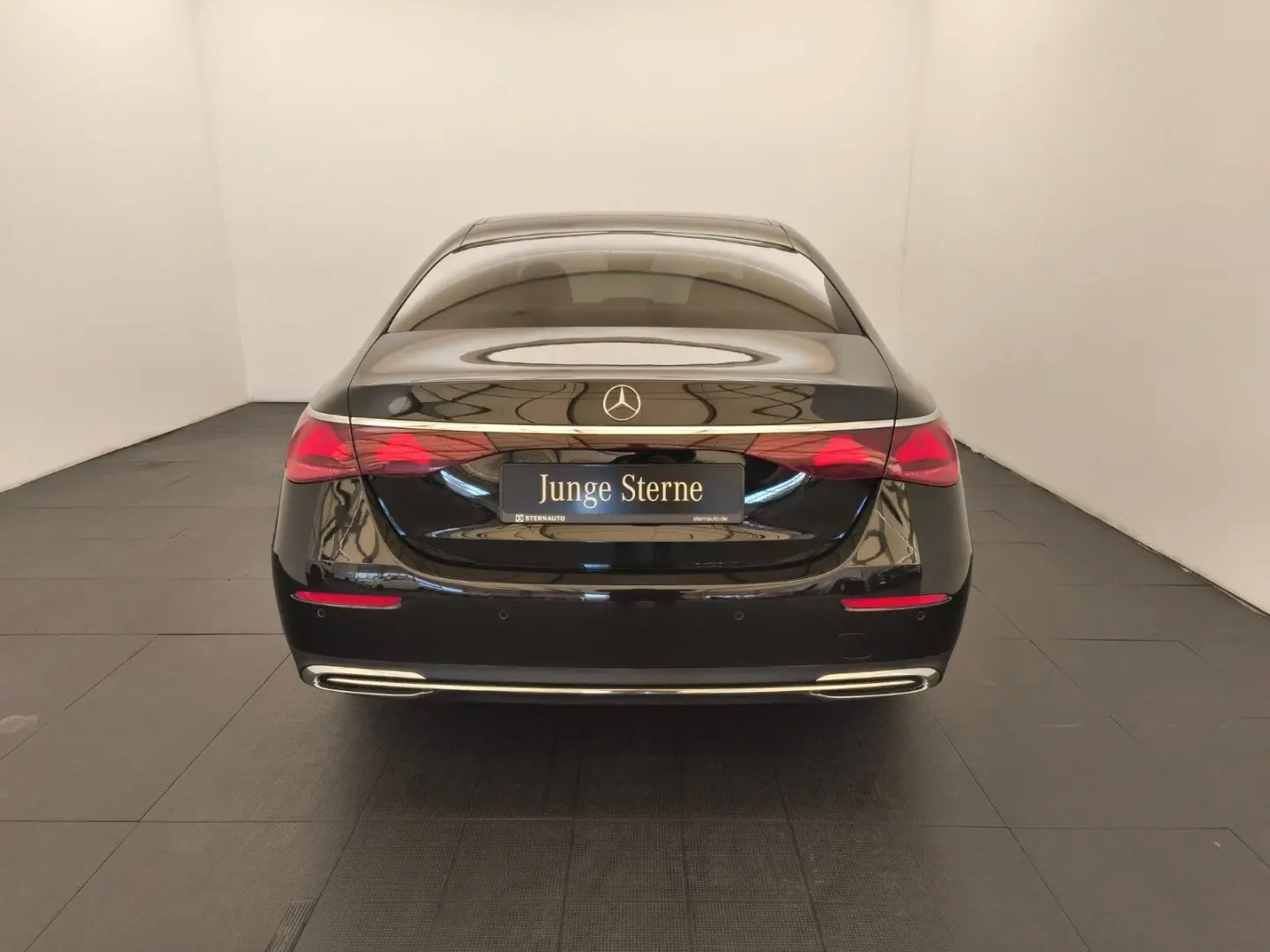 E 200 Avantgarde Fahrassi  AHK RüCam Ambiente