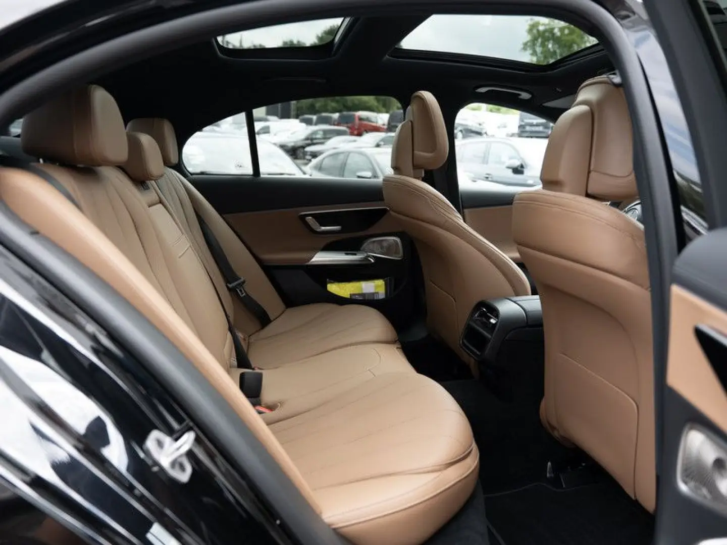 E 200 AMG-Sport DIGITAL Pano Burm 360 Distr Memo