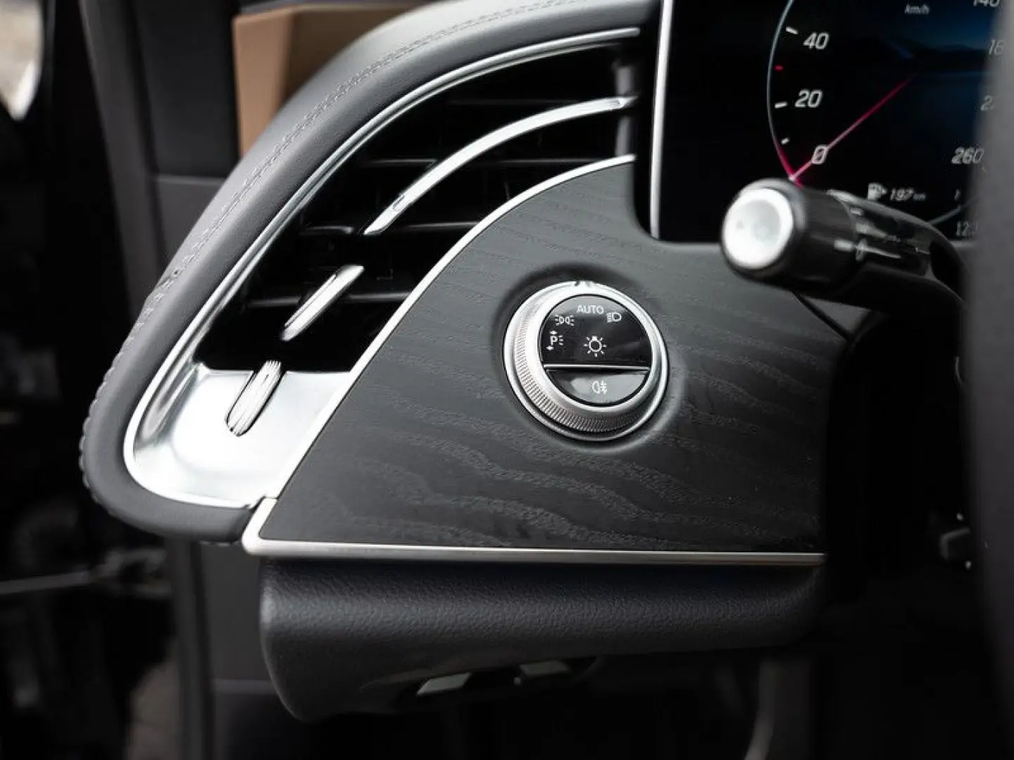 E 200 AMG-Sport DIGITAL Pano Burm 360 Distr Memo