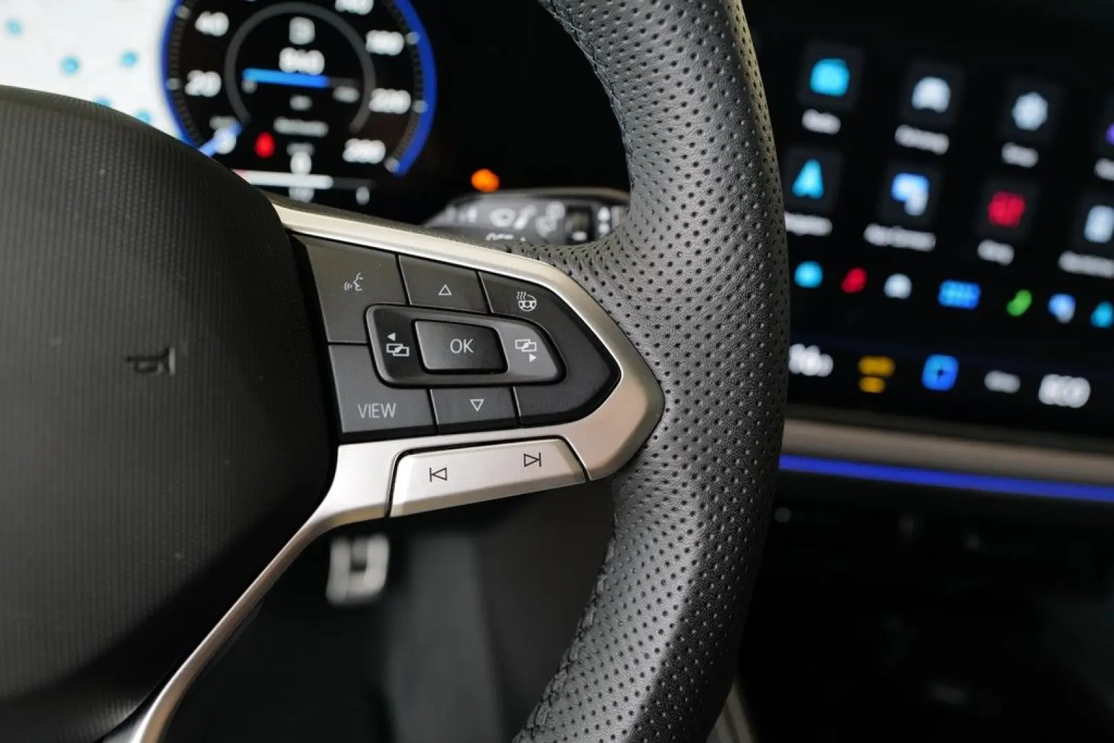 VW Touareg 3.0TDI R-Line