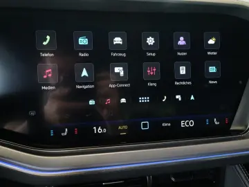 VW Touareg 3.0TDI R-Line