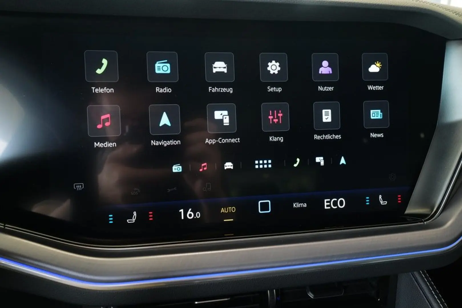 VW Touareg 3.0TDI R-Line