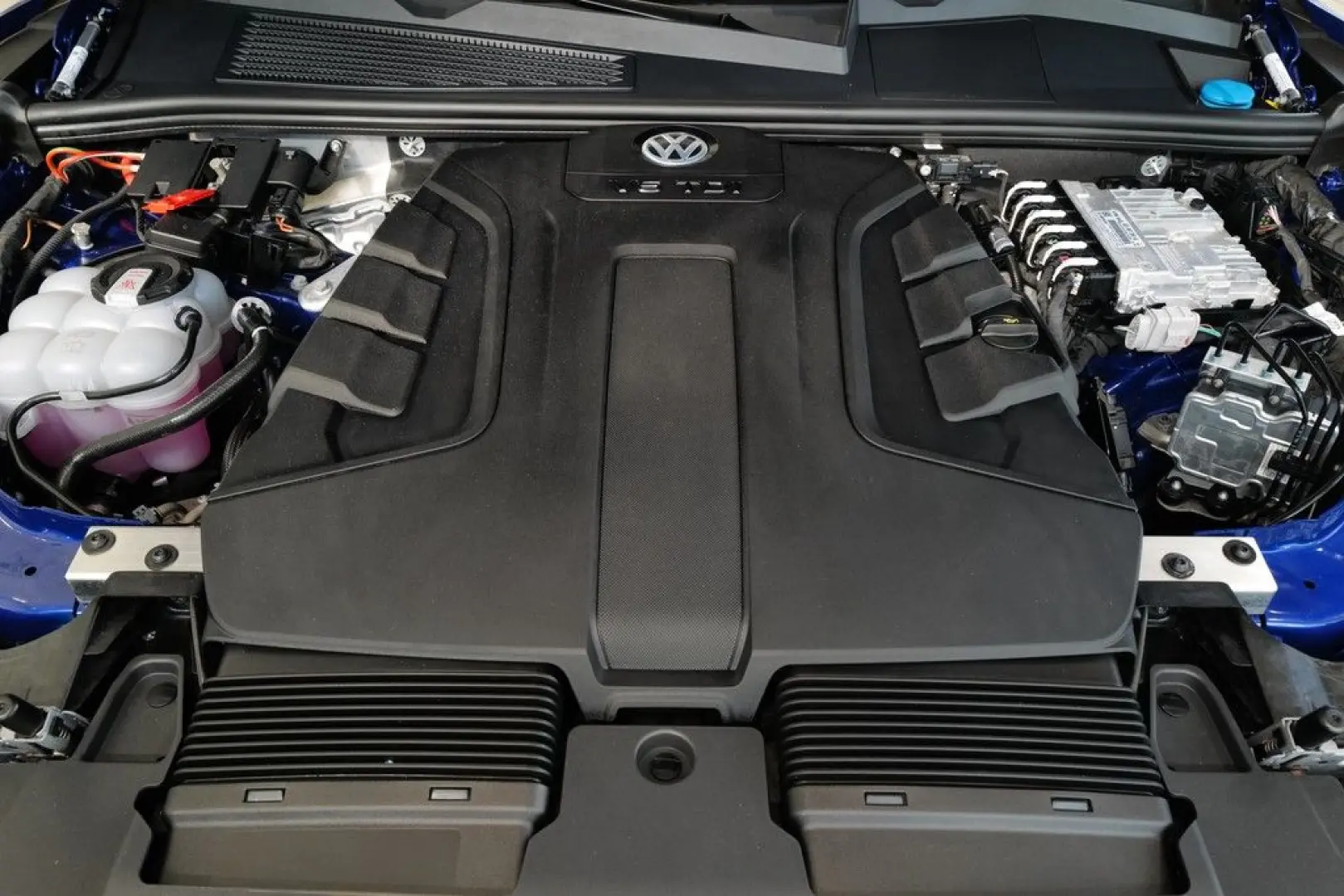 VW Touareg 3.0TDI R-Line