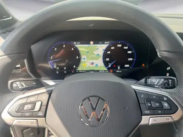 VW Touareg TDI R-Line