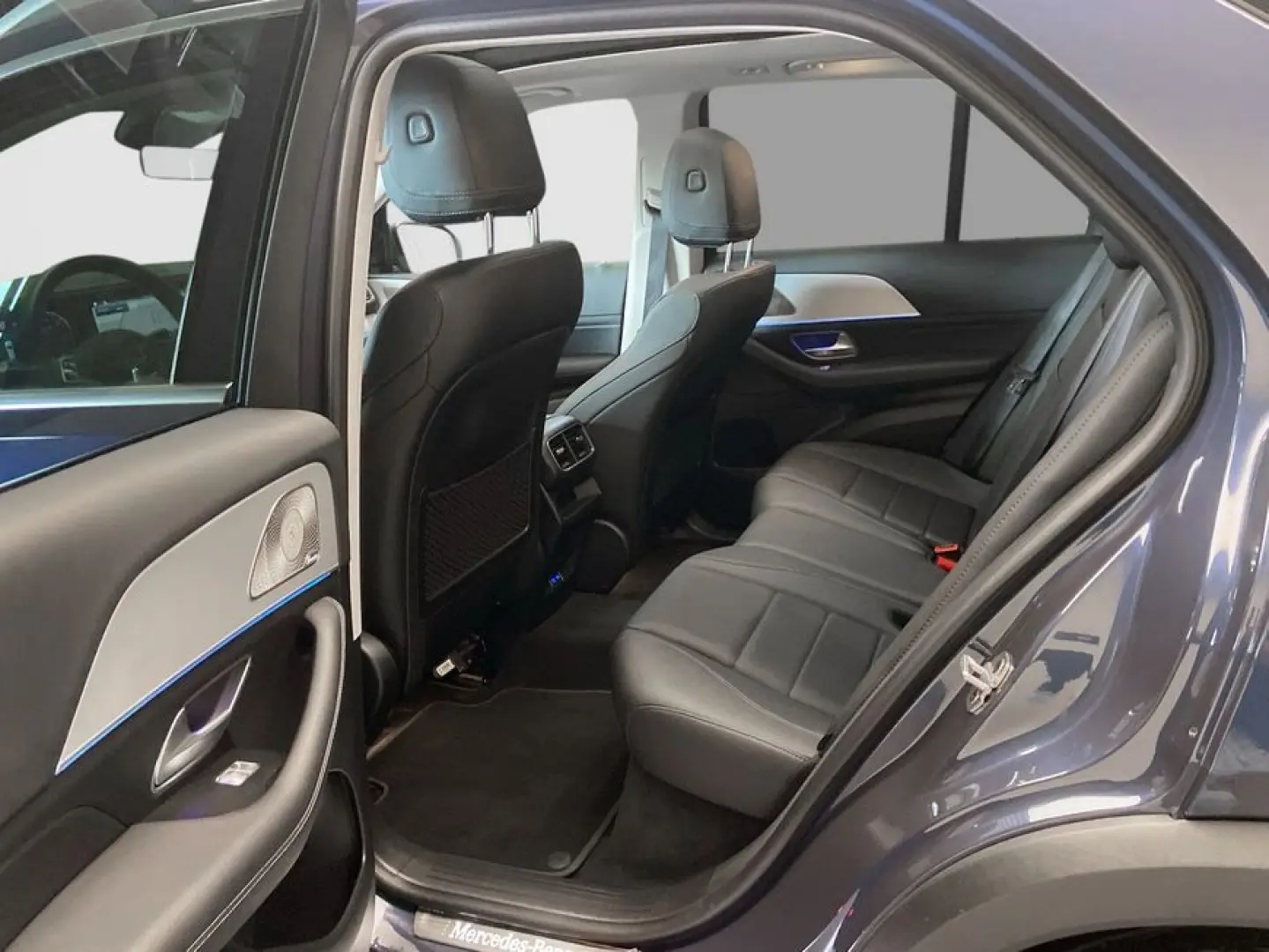 GLE300d4M AdvancedPlus Distro Burmester Airmatic