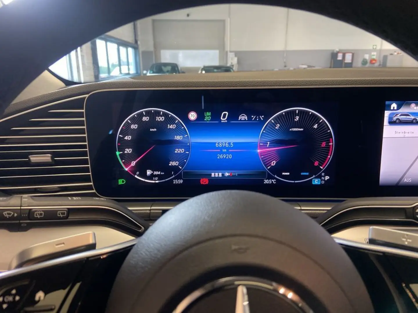 GLE300d4M AdvancedPlus Distro Burmester Airmatic