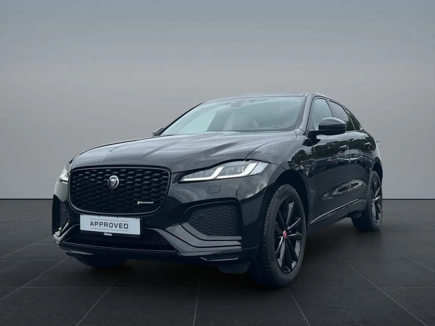 F-PACE P250 R-Dynamic SE Black Pack Pixel LED