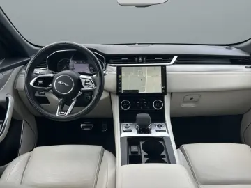 F-PACE P250 R-Dynamic SE Black Pack Pixel LED