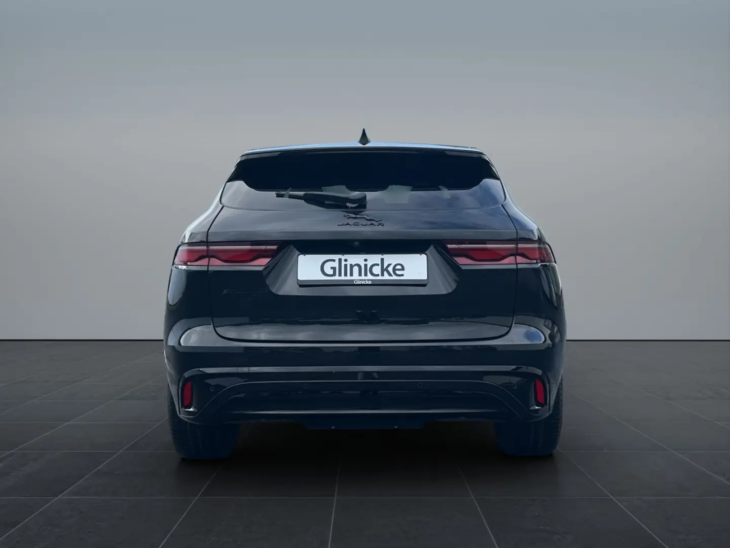 F-PACE P250 R-Dynamic SE Black Pack Pixel LED