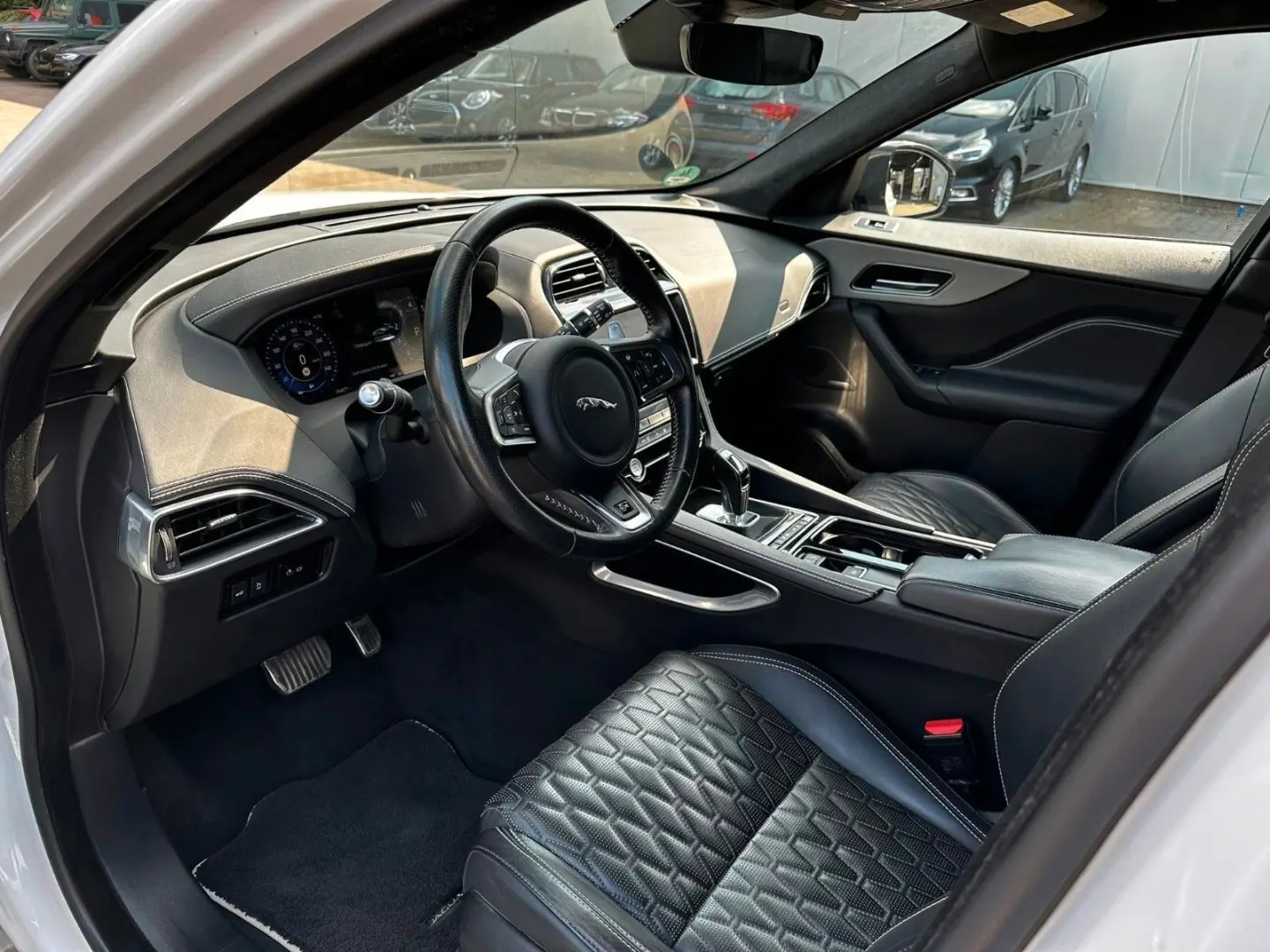 F-Pace F-PACE SVR AWD Garantie  Sport  1.Hand