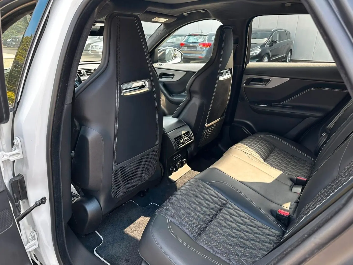 F-Pace F-PACE SVR AWD Garantie  Sport  1.Hand