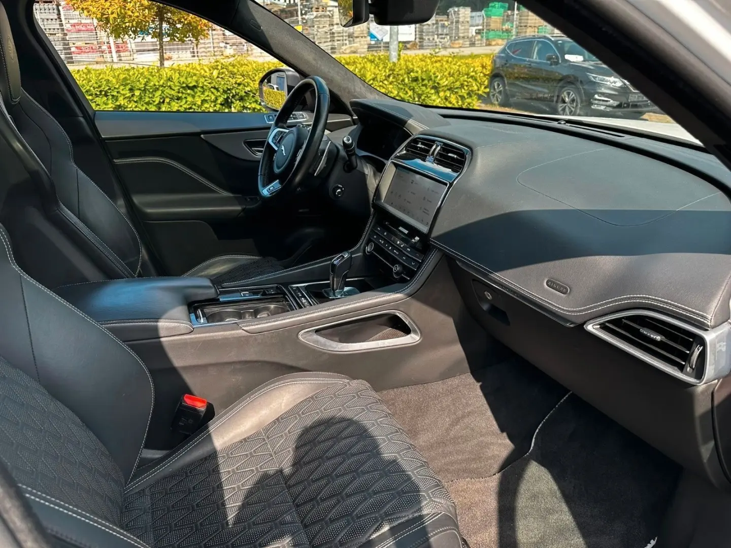 F-Pace F-PACE SVR AWD Garantie  Sport  1.Hand