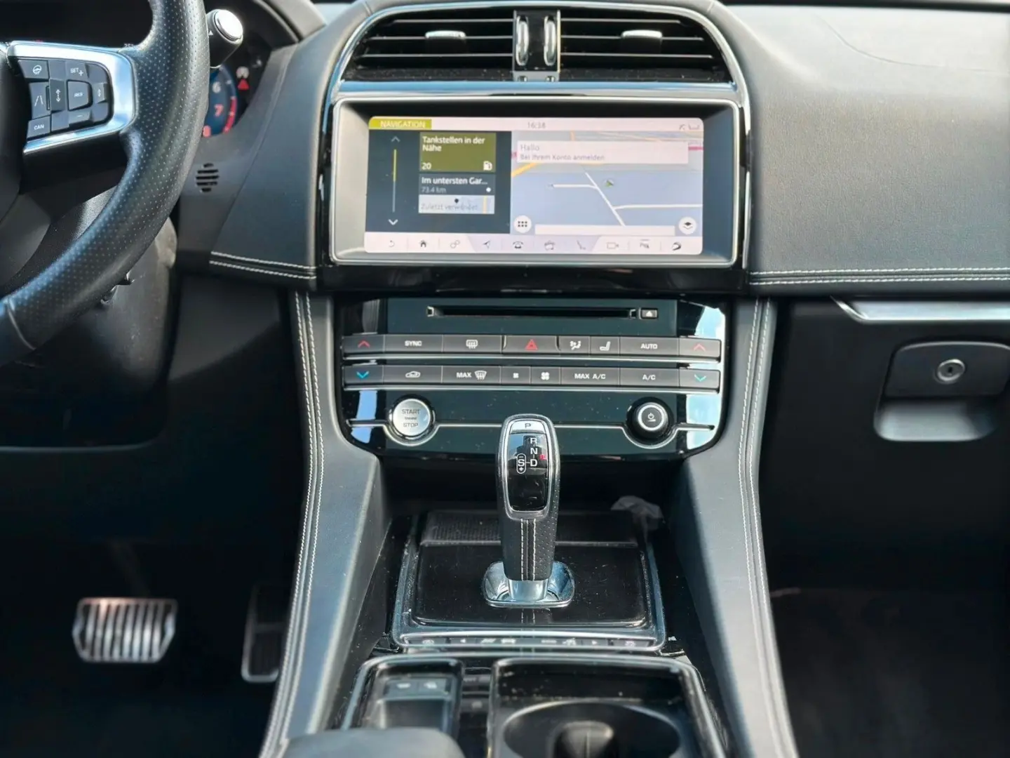 F-Pace F-PACE SVR AWD Garantie  Sport  1.Hand