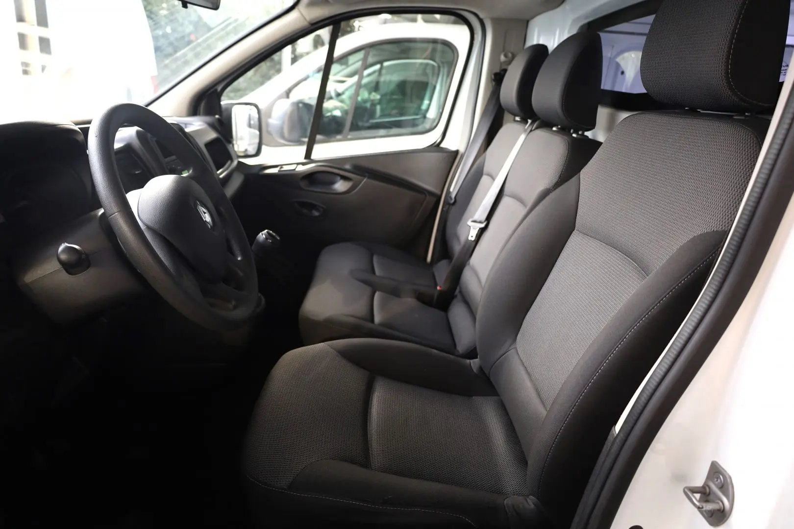 Renault Trafic L1H1 2.0 DCI 120hp