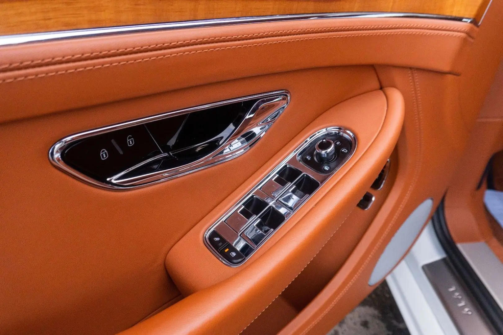 Continental GT_V8_Centenary-100 Years_Warranty