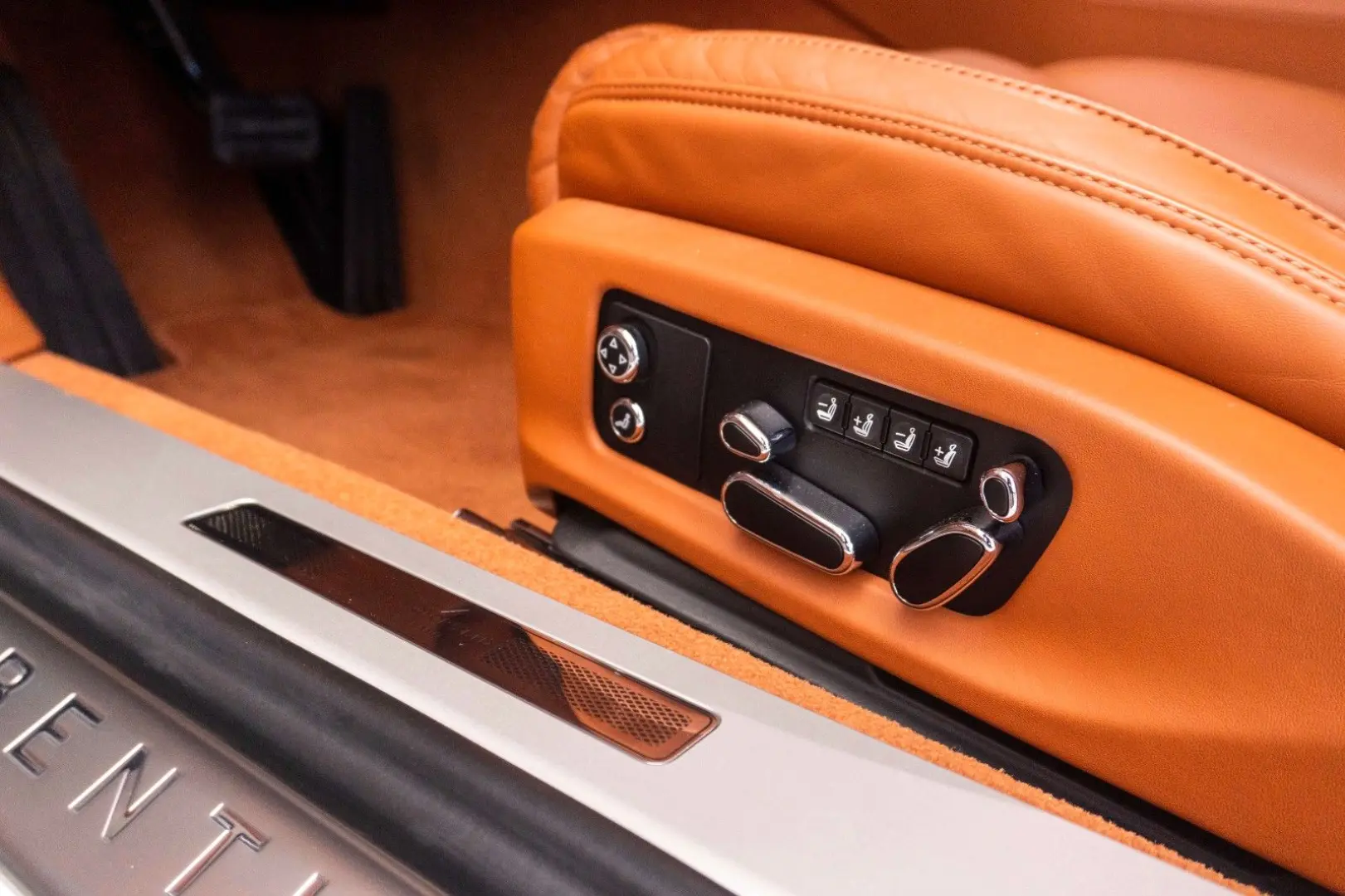 Continental GT_V8_Centenary-100 Years_Warranty