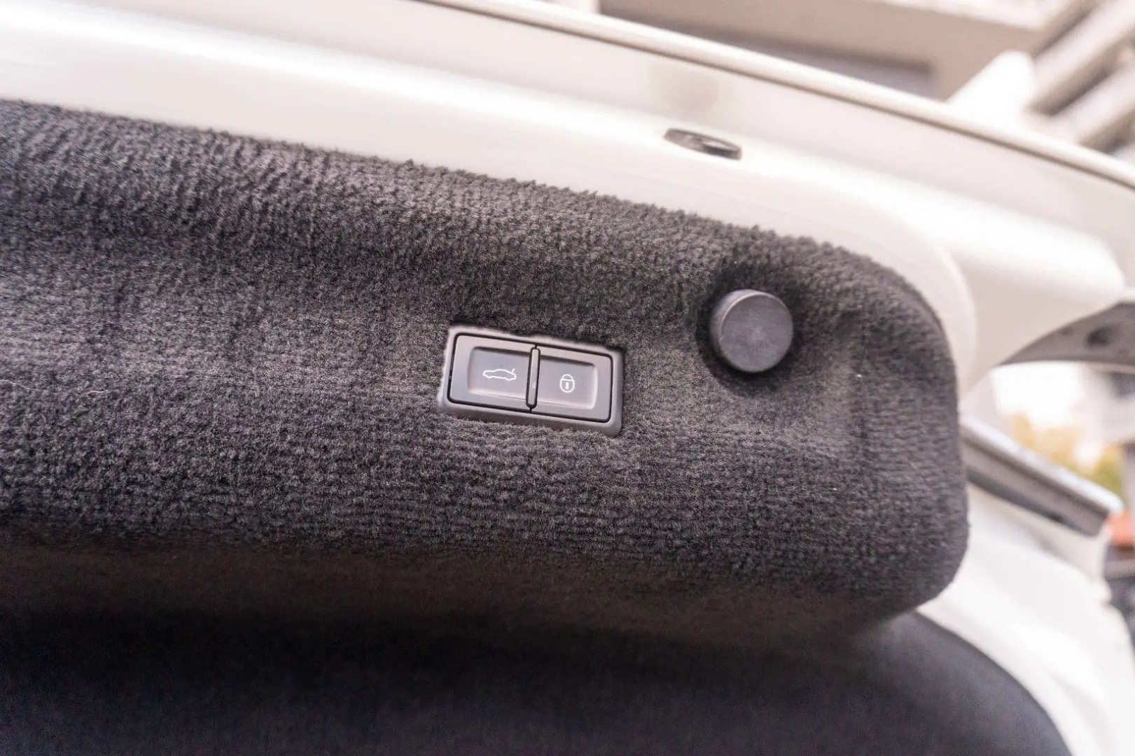 Continental GT_V8_Centenary-100 Years_Warranty