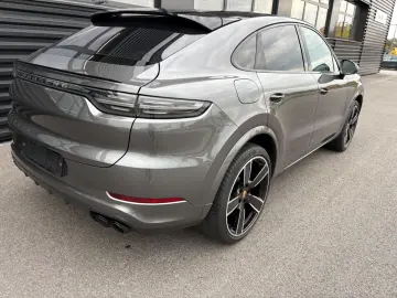 Cayenne Coupe -PANO-INNO-BOSE-22 CLASSIK-1HAND