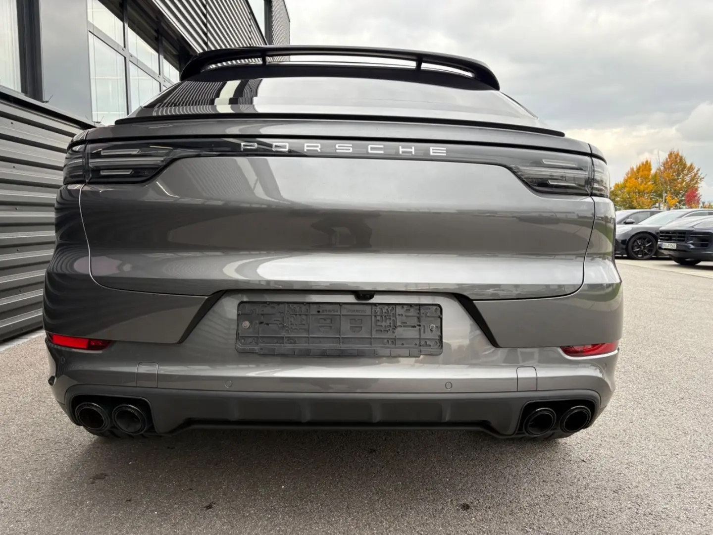 Cayenne Coupe -PANO-INNO-BOSE-22 CLASSIK-1HAND