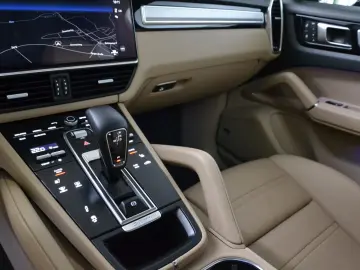 Cayenne Coupe Platinum Edit. 360 PANO MEMO SOFT