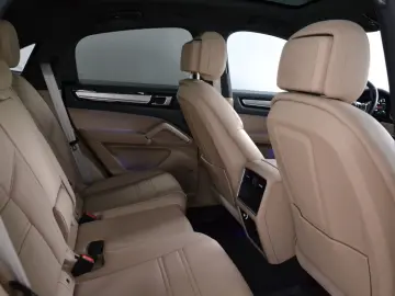 Cayenne Coupe Platinum Edit. 360 PANO MEMO SOFT