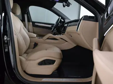 Cayenne Coupe Platinum Edit. 360 PANO MEMO SOFT