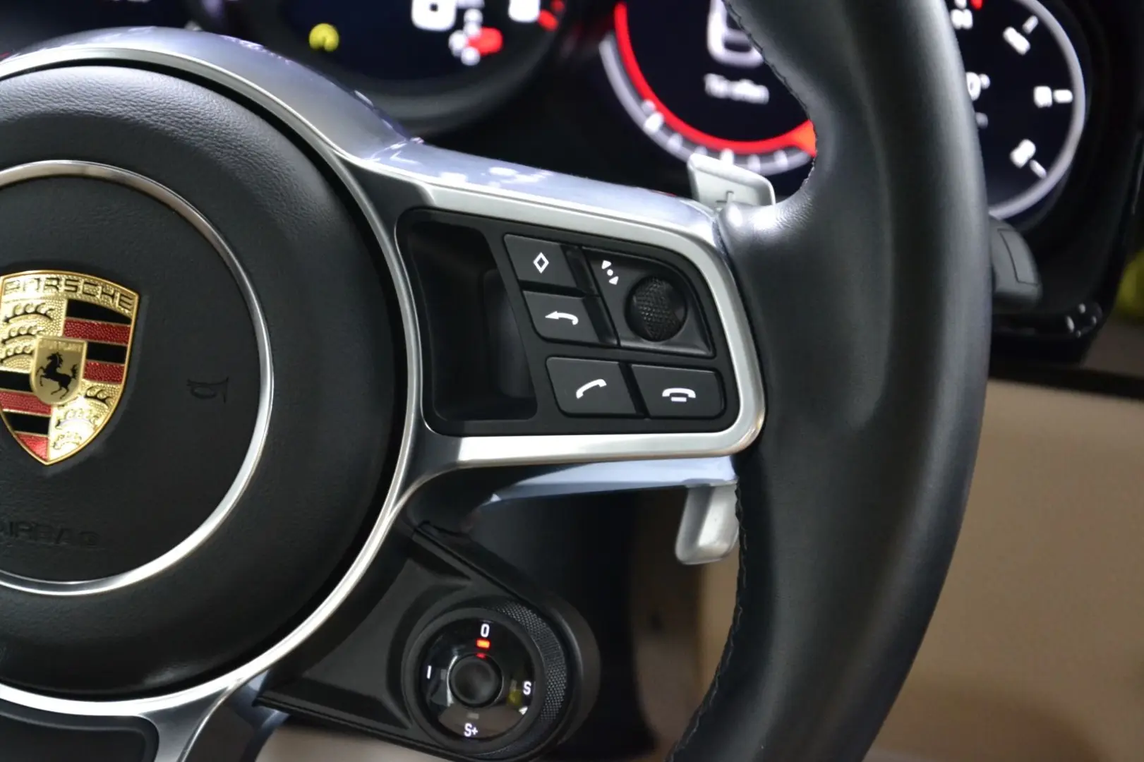 Cayenne Coupe Platinum Edit. 360 PANO MEMO SOFT