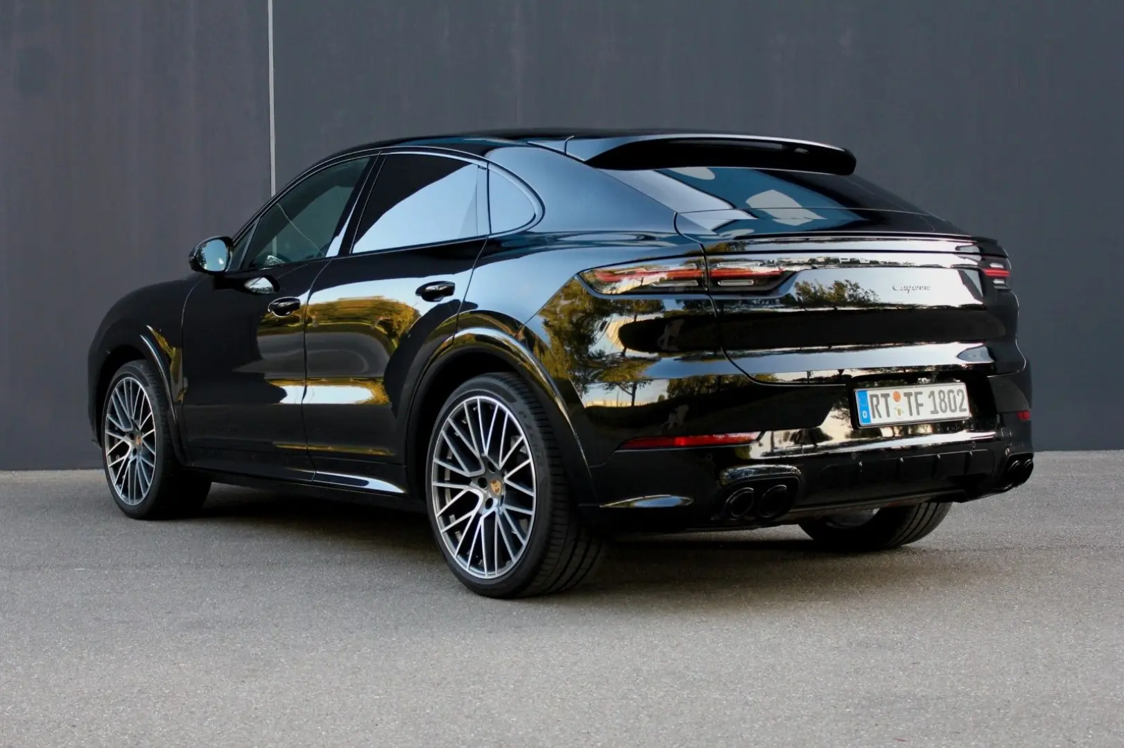 Cayenne Coupe Platinum Edition