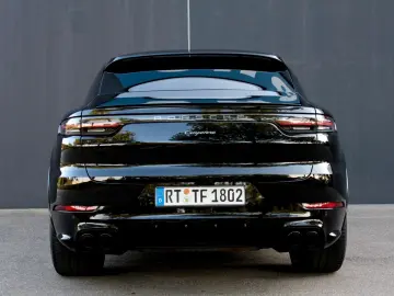 Cayenne Coupe Platinum Edition