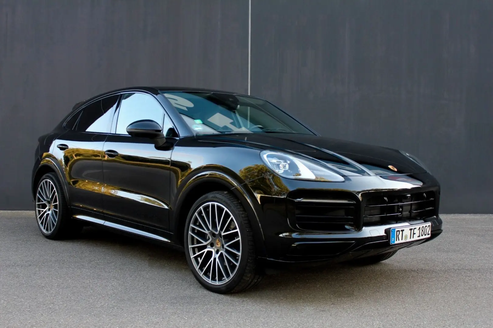 Cayenne Coupe Platinum Edition