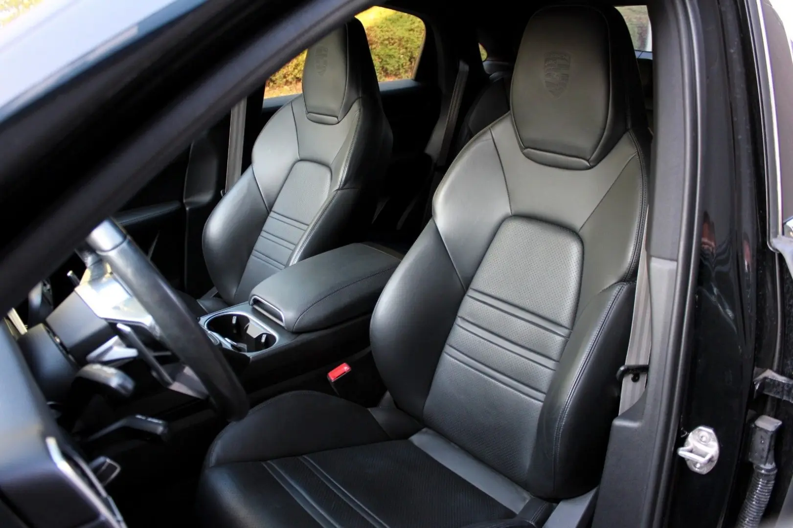 Cayenne Coupe Platinum Edition