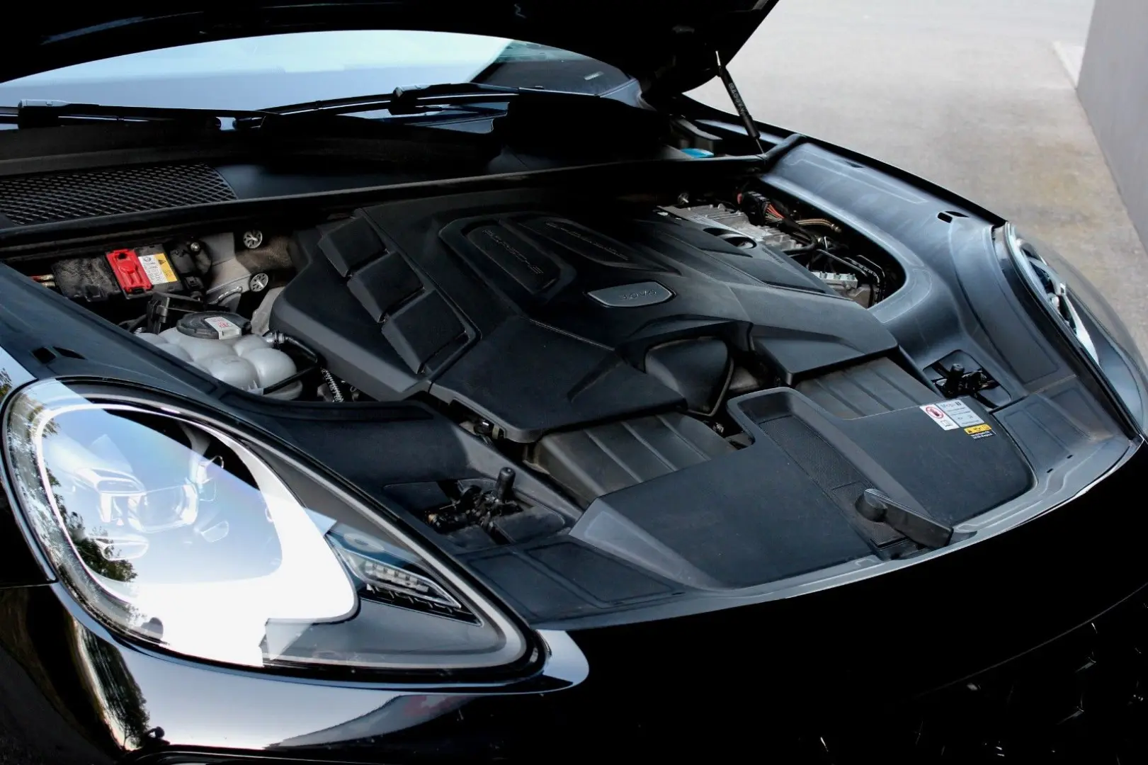 Cayenne Coupe Platinum Edition