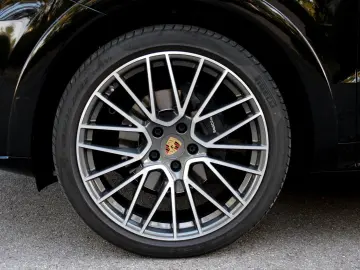 Cayenne Coupe Platinum Edition