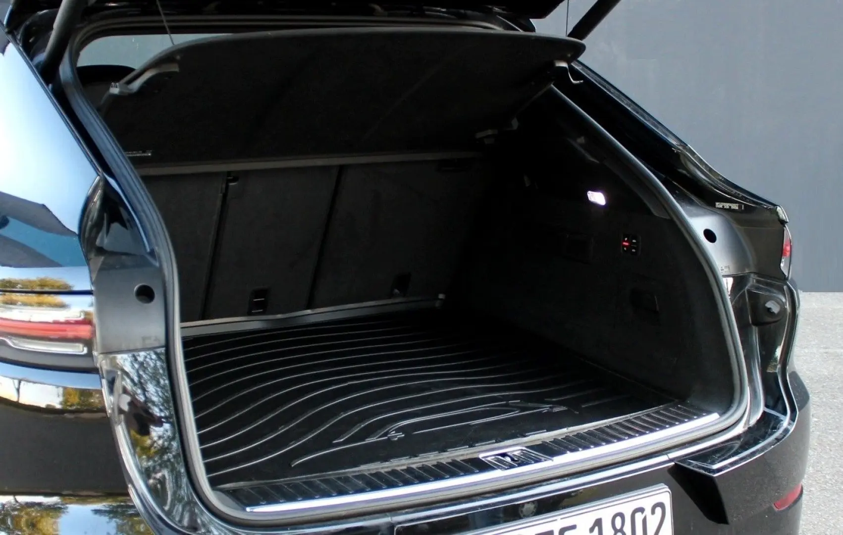 Cayenne Coupe Platinum Edition