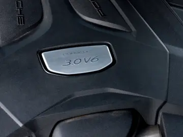 Cayenne Coupe Platinum Edition