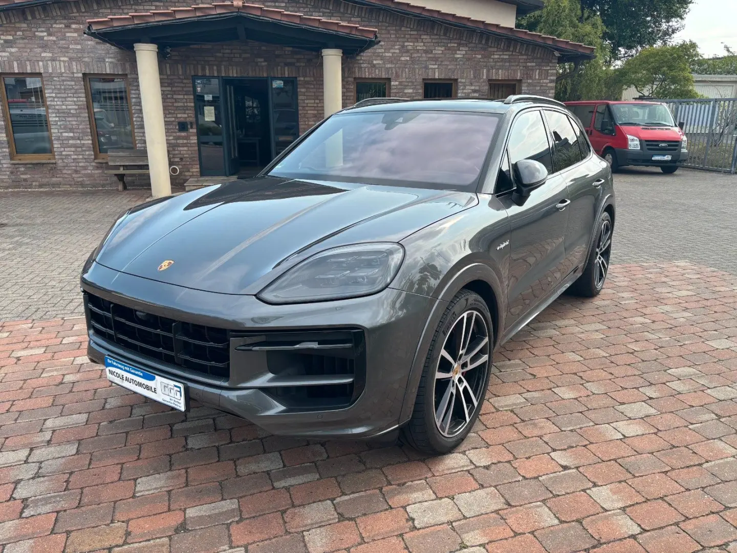 Cayenne S E-Hybrid Hinterachs Lenk Beif Display